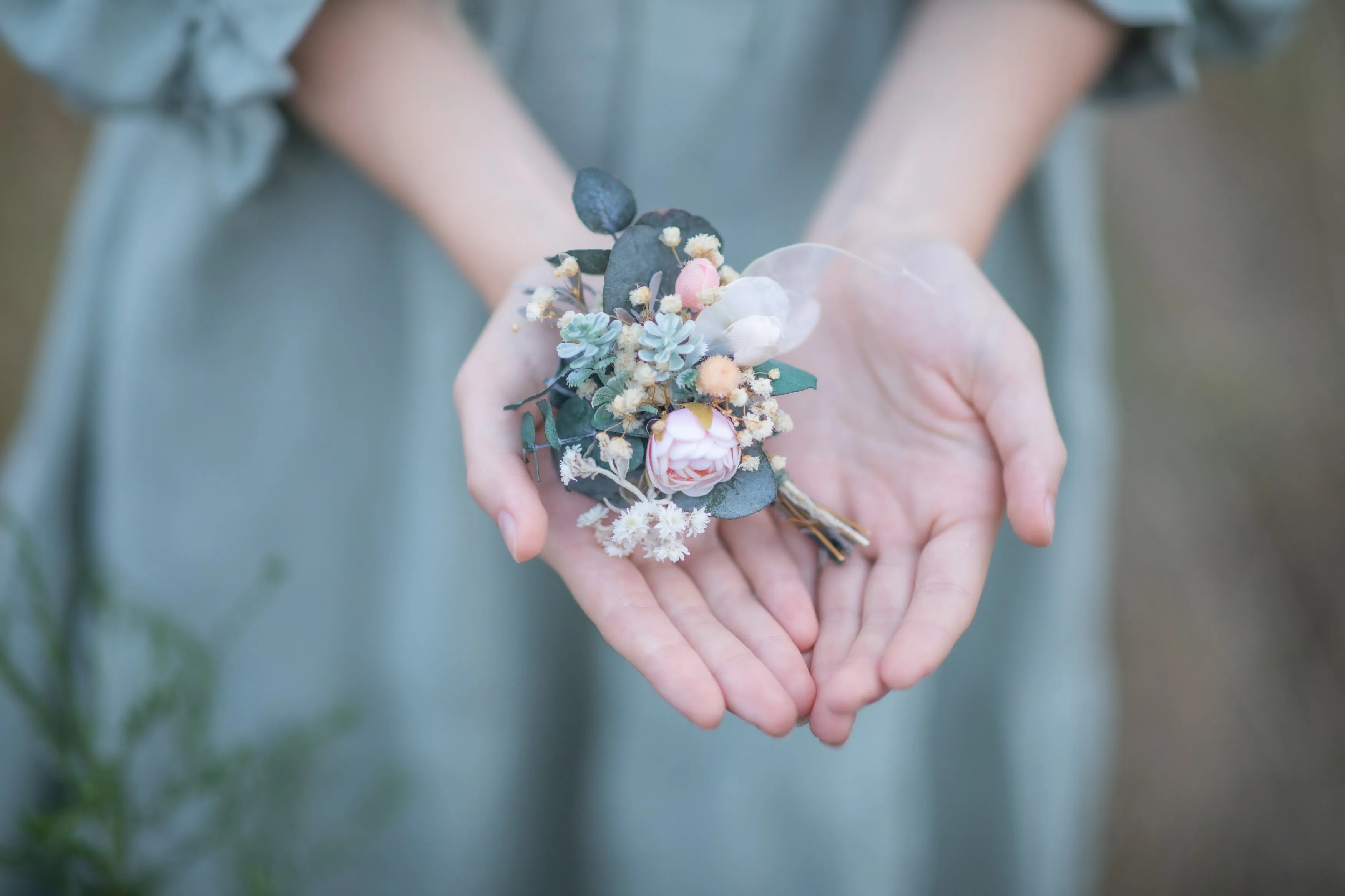 Flower boutonniere with peony Groom corsage Romantic wedding buttonhole Groomsmen corsage Bridal accessories Flower pin for jacket Magaela