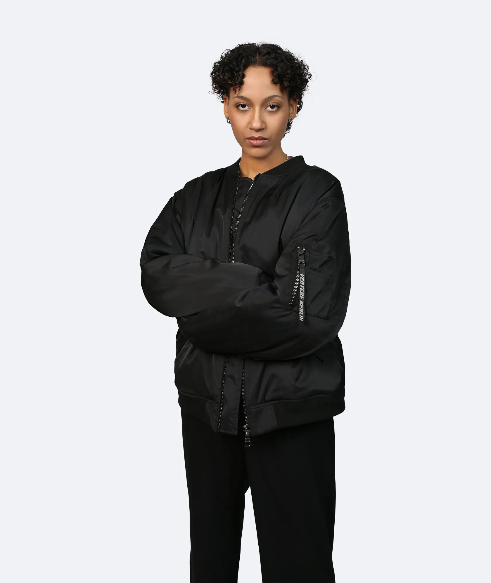 ROUGHNESS BOMBER JACKET - BLACK